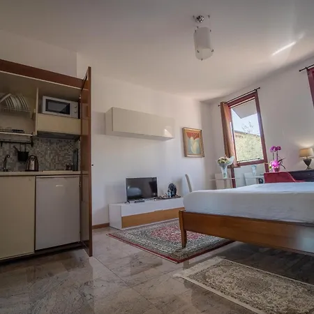 Ego' Hotel apartamentowy 4*