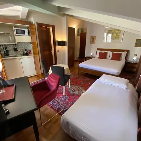 Ego' Hotel