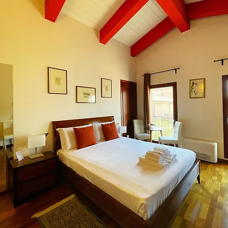 Ego' Hotel apartamentowy Ferrara