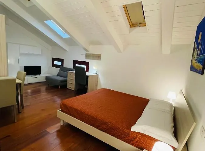 Ego' & Center Aparthotel